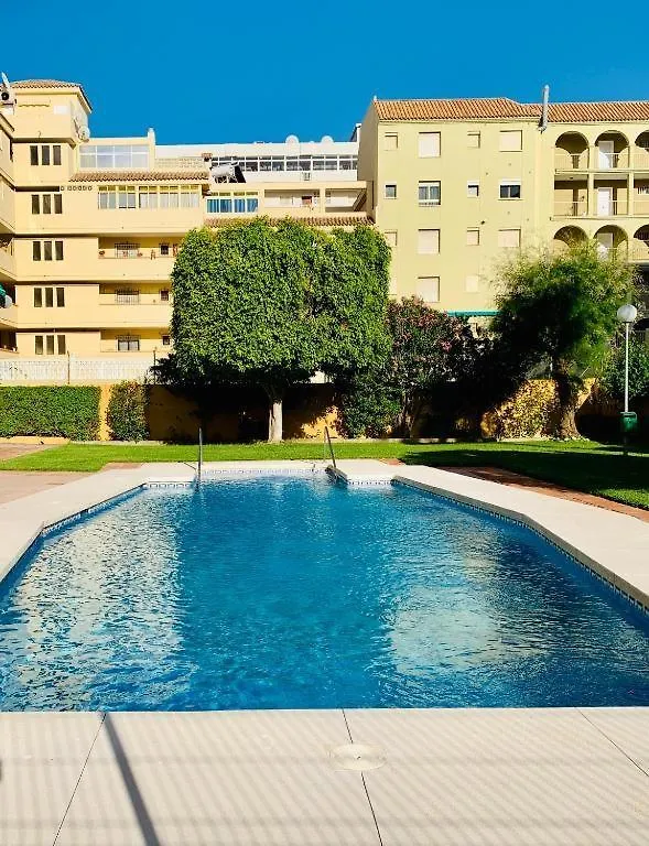 Apartamento Doctor Galvez Ginachero Con Piscina Fuengirola